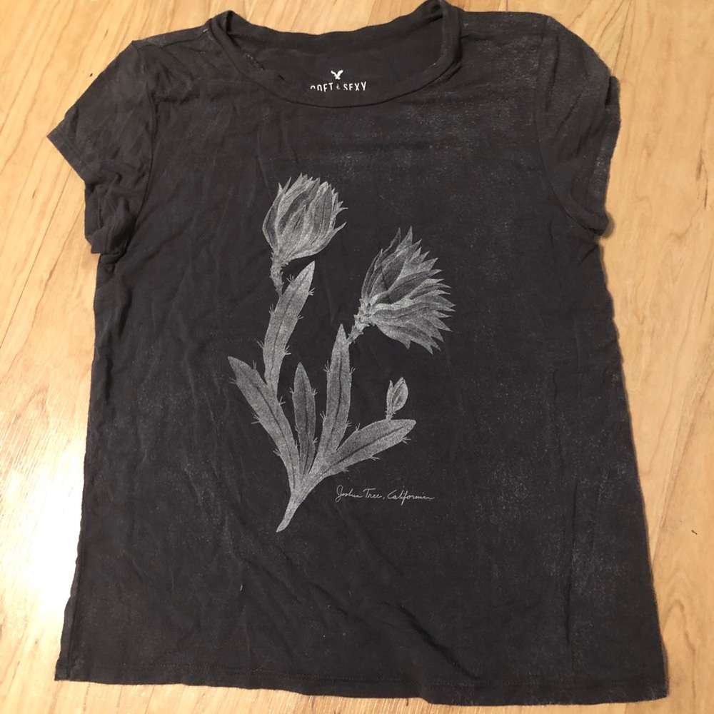 American Eagle soft and sexy shirt